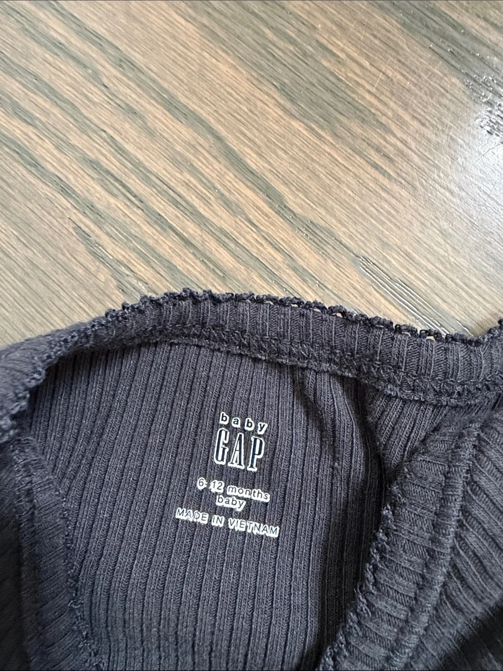 Old Navy Black Ruffle-Trim Long-Sleeve Thermal-Knit Bodysuit | 6-12 Months